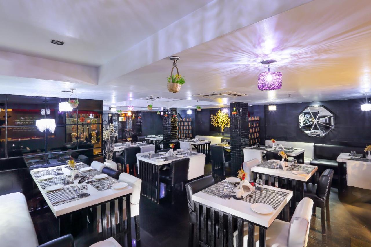 Hotel Narayani Enclave Kalkuta Zewnętrze zdjęcie